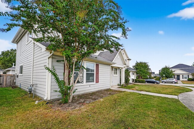 Building Photo - 20721 Patriot Park Ln