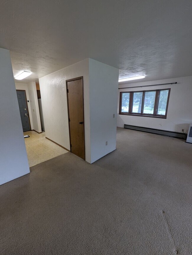 Building Photo - 136