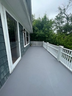 porch - 3111 Meadowbrook Blvd