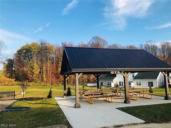 Building Photo - 1221 Ayla Ave