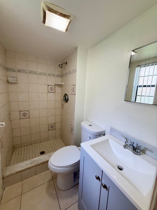 Building Photo - 3253 NW 104th Ave