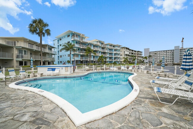 Building Photo - 1444 SE 15th Ct