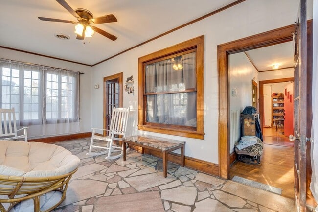 Building Photo - Coming Soon!! Charming 3 bed 2 Bath | Sunroom + Garage + Patio | Summer Special !