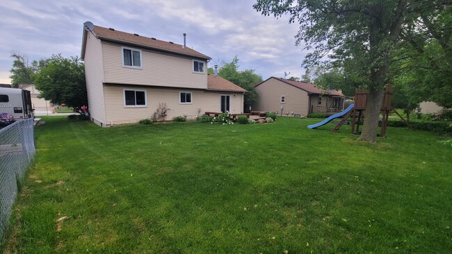 Building Photo - 41507 Simcoe Dr