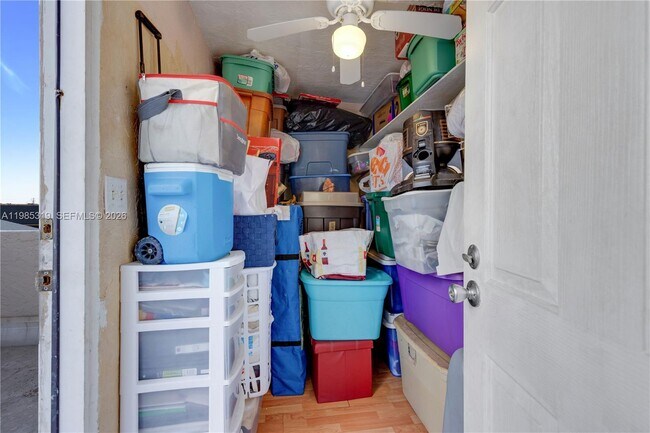 Building Photo - 1758 W 58th St