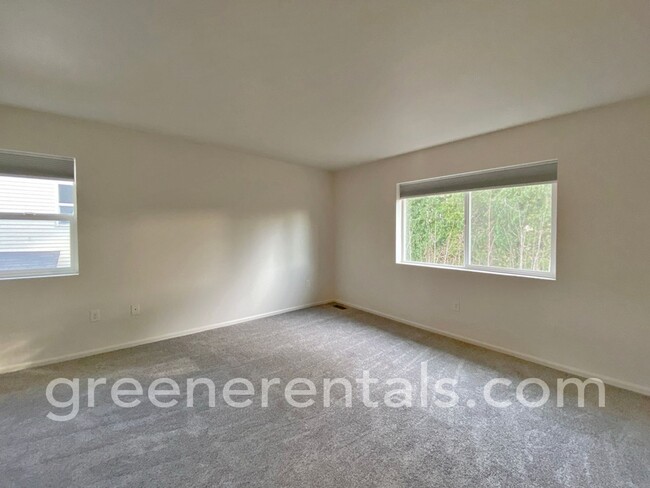 Building Photo - 3BR 2.5BA Home Located in Tumwater Hill Co...