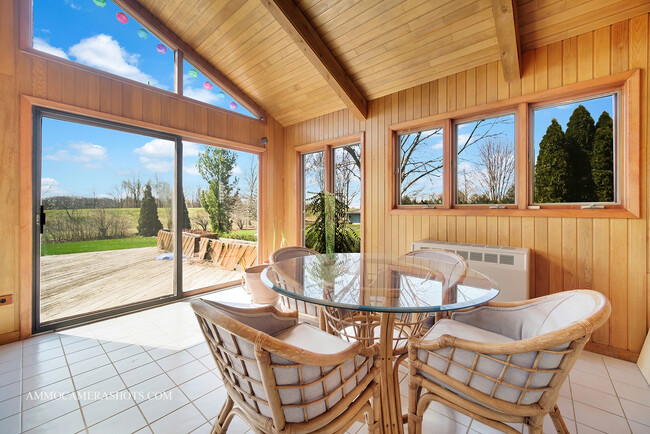 Building Photo - 2344 Appleby Dr