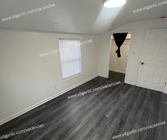 Building Photo - Newly Renovated 3-Bedroom • 1-Bathroom Home
