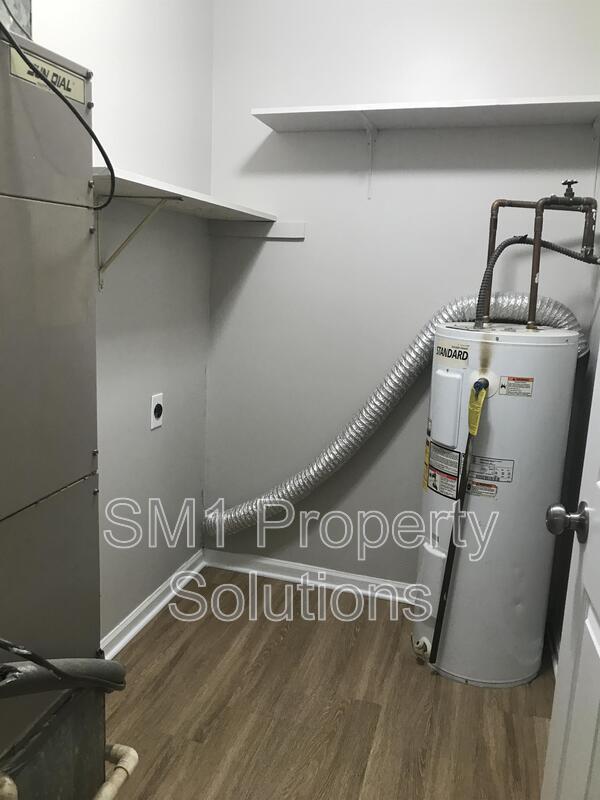 Building Photo - 2509 Green Oaks Ct SE