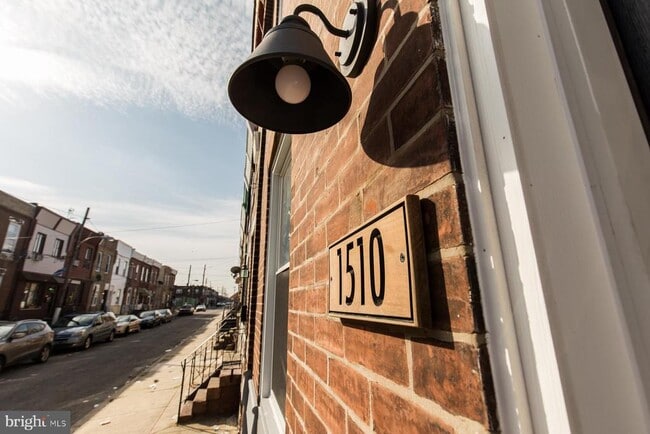 Building Photo - 1510 S Dover St