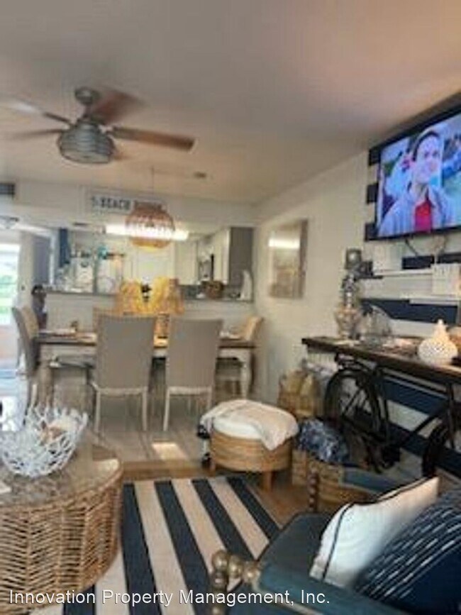 Building Photo - 2 br, 1 bath Apartment - 2 Bedroom 1 Bath ...