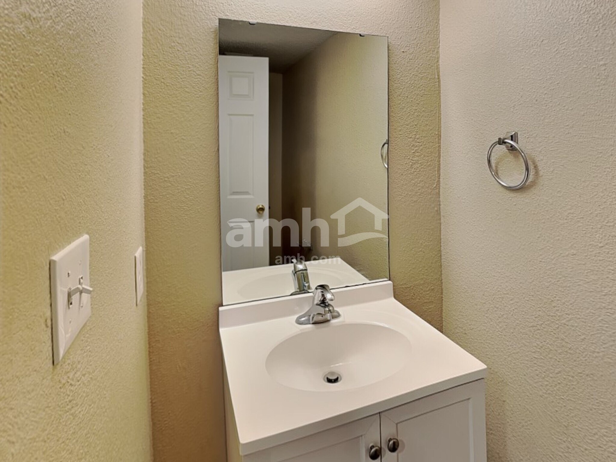 Building Photo - 1783 Blue Lake Dr