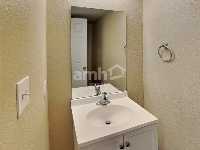 Building Photo - 1783 Blue Lake Dr