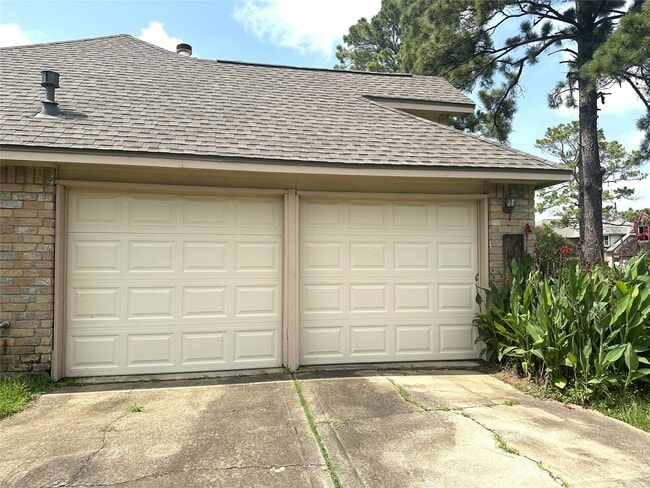 Building Photo - 14702 Rancho Vista Dr