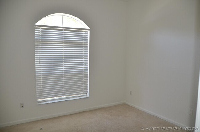 Building Photo - 4106 NE 22nd Ct