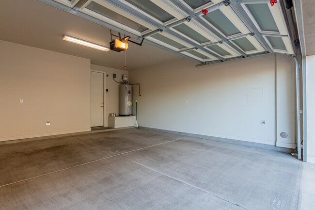 Building Photo - 4235 N 26th St