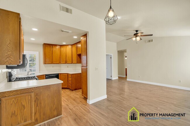 Building Photo - Beautifully Remodeled 3-Bedroom Home for Rent