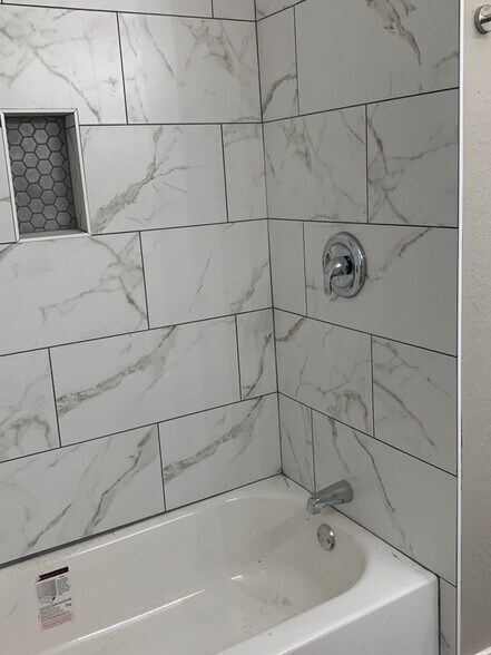 Building Photo - 231 Acker St