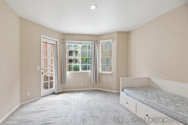 Building Photo - 3969 Mahaila Ave