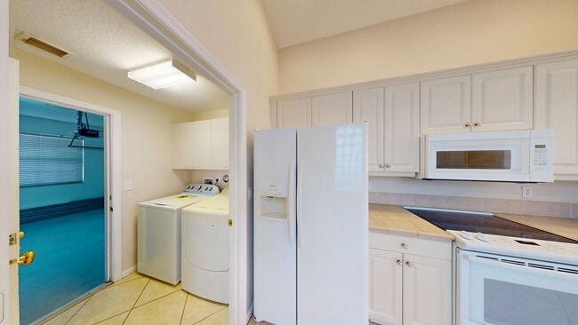 Building Photo - 4BD/2BA Single Family Home in Olympia!!