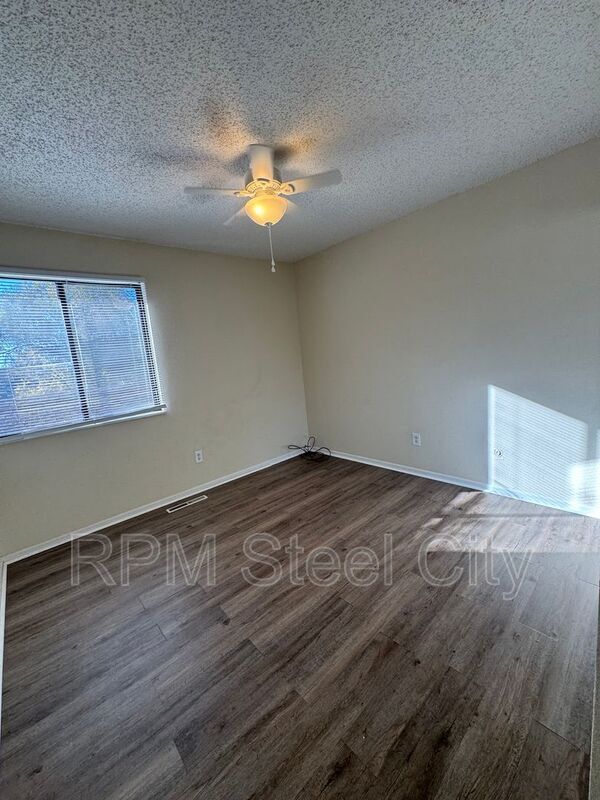 Building Photo - 605-607 West 15th St