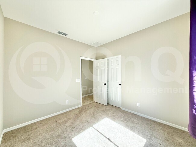 Building Photo - 6907 W Pedro Ln