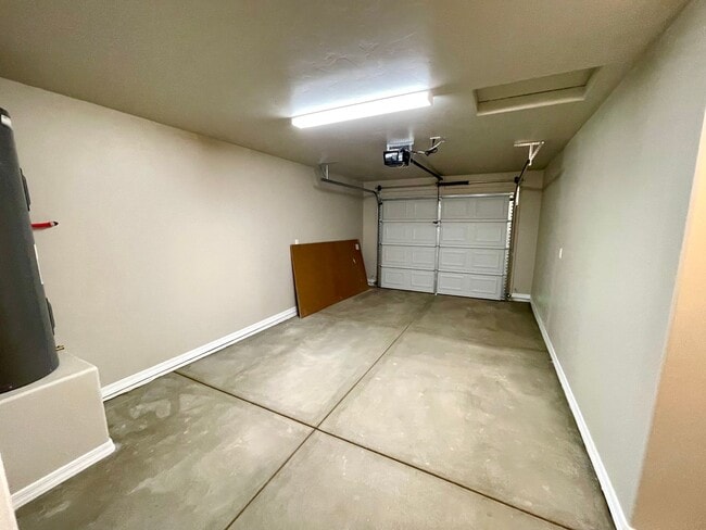 Building Photo - Cute home built in 2023 with garage and la...