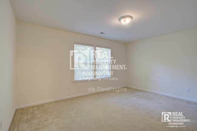 Building Photo - 104 Elliott Creek Ln