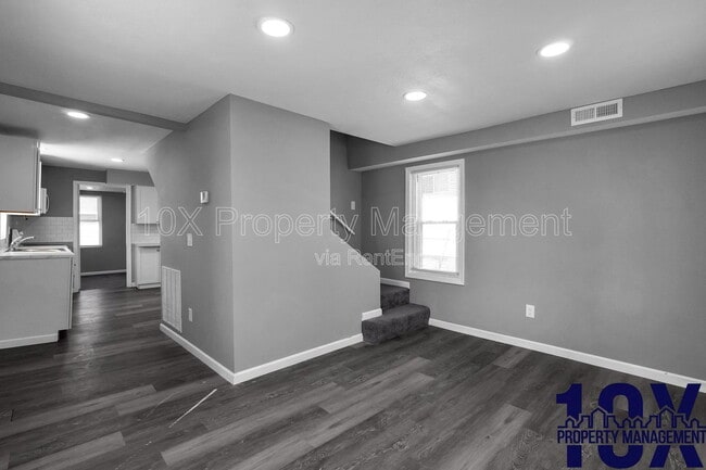 Building Photo - 2767 Hiawatha St