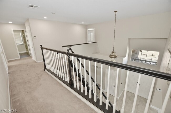 Building Photo - 747 Canyon Crest Dr