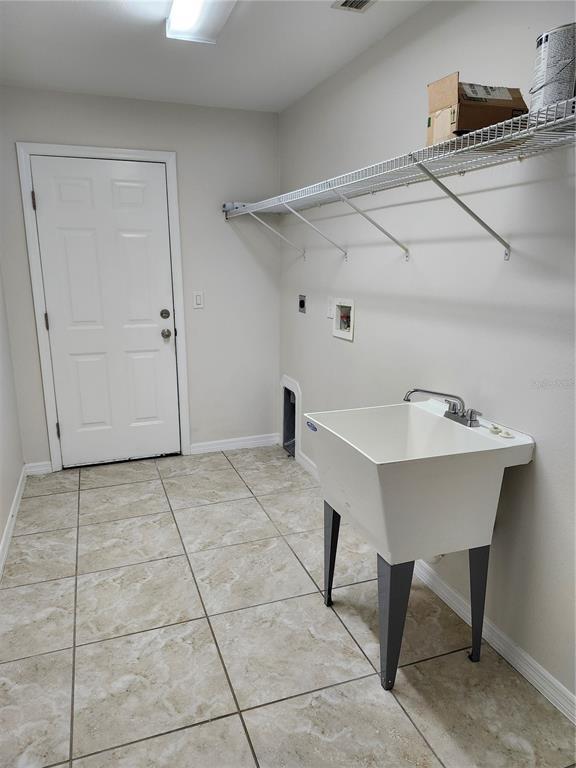 Building Photo - 1401 Vermouth Ln