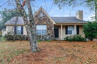 Building Photo - 7001 Bellevue Trce