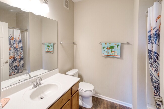Building Photo - 7520 Claridge Dr