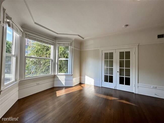 Building Photo - 1966 Union St