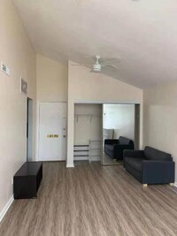 Building Photo - 1126 Merrimar Cir N