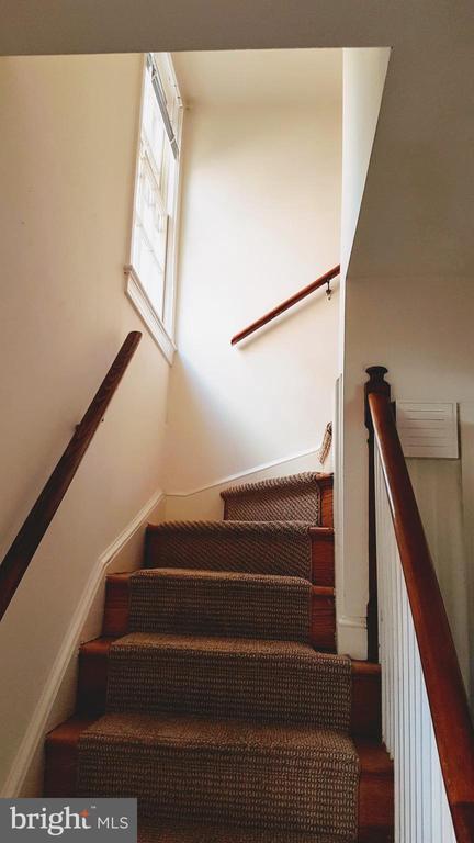 Building Photo - 4440 Albemarle St NW