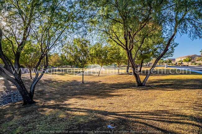 Building Photo - Beautiful split floorplan in a great neigh...