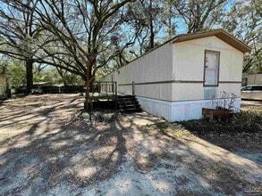 Building Photo - 8103 N Palafox St