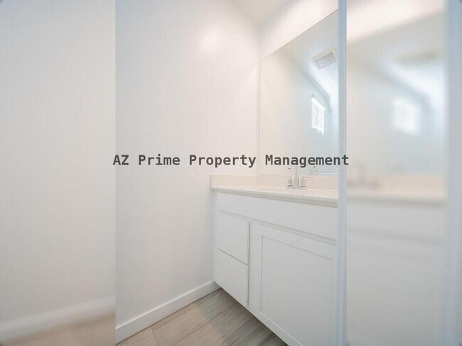 Building Photo - 2942 N 98th Ln