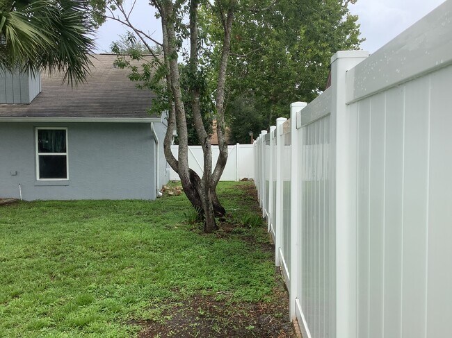 Building Photo - 1127 Shaffer Trl