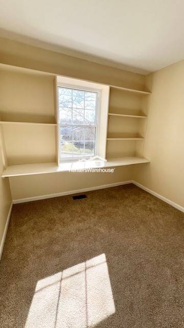 Building Photo - 5915 Rowanberry Dr