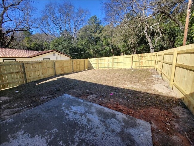 Building Photo - 3722 Piedmont Dr