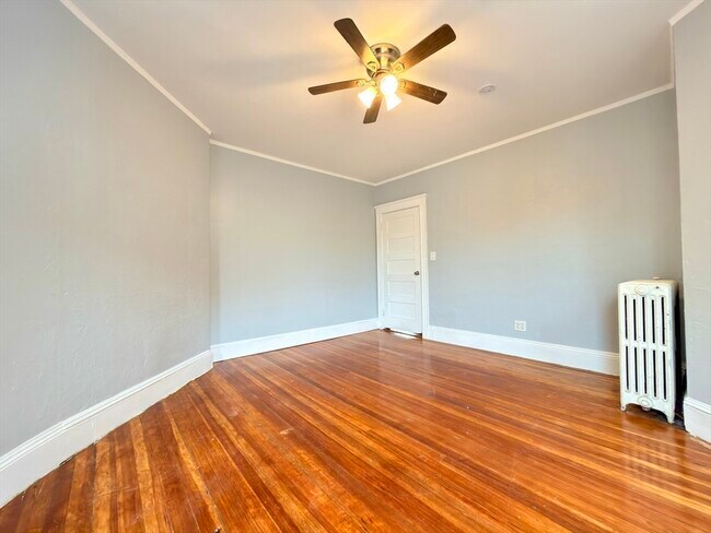 Building Photo - 18 Harold Park