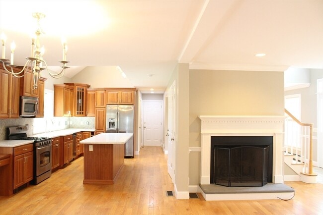 Building Photo - 46 Winsome Rd