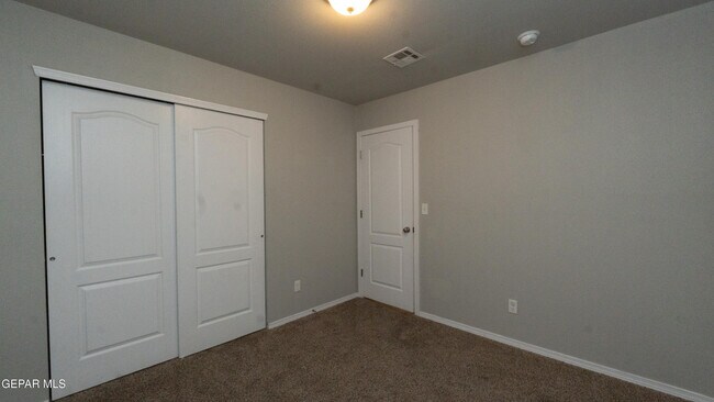 Building Photo - 14316 Paraiso Dr