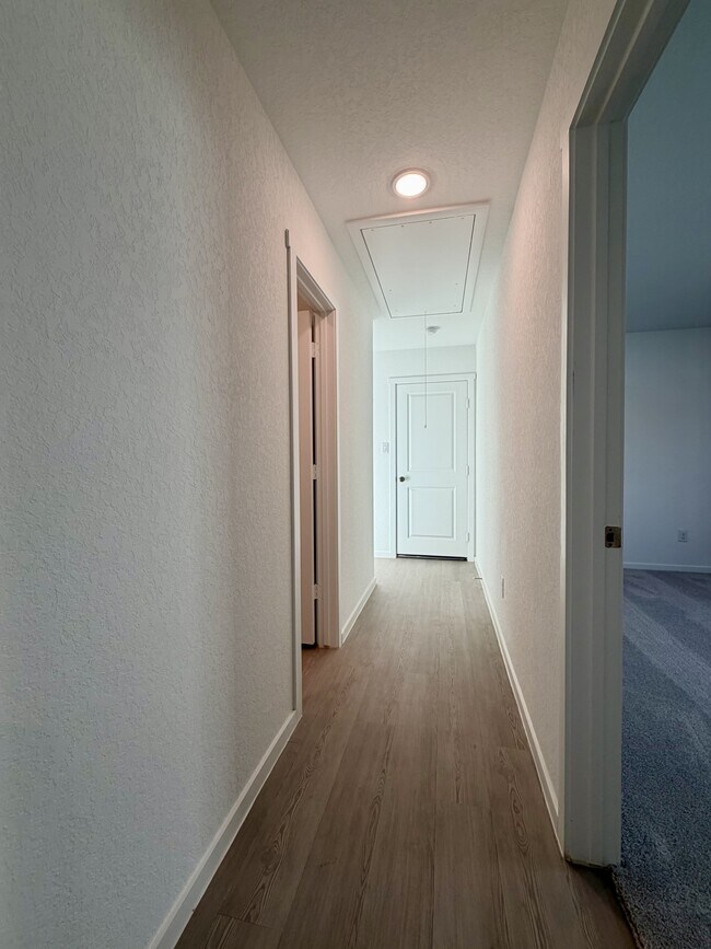 Building Photo - 14536 Azzurro Stone