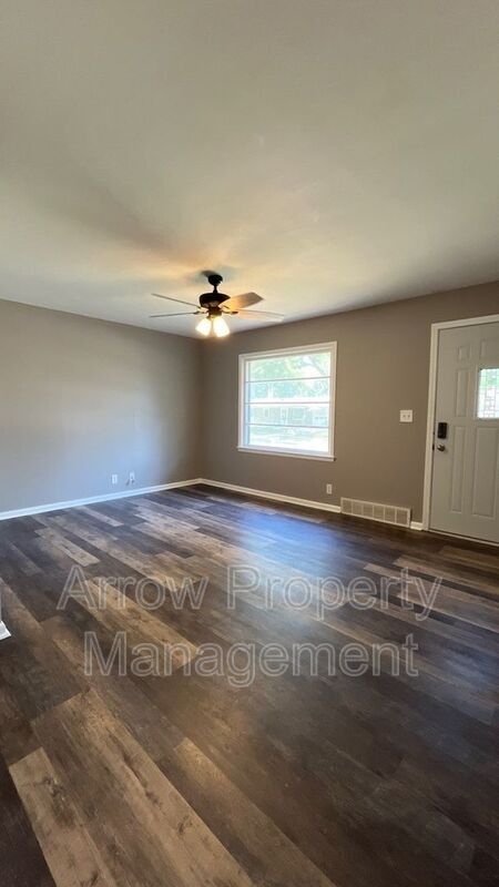 Building Photo - 4115 Adams St