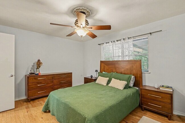 Building Photo - 5304 Westhaven Dr
