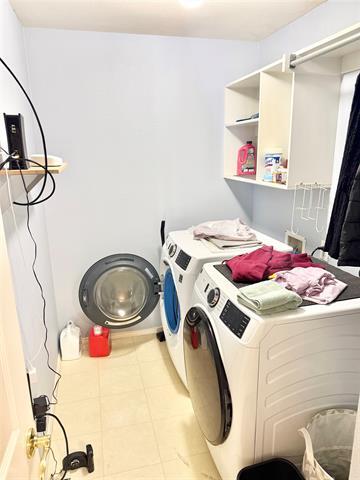 Building Photo - 652 Forest Hill Dr