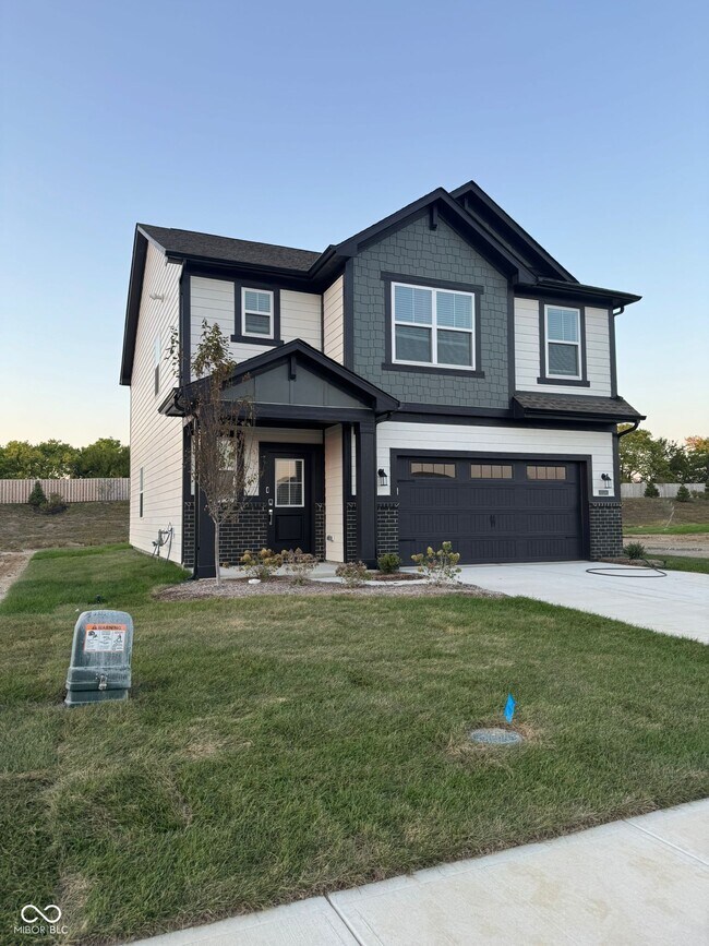 Building Photo - 15338 Farrington Rd